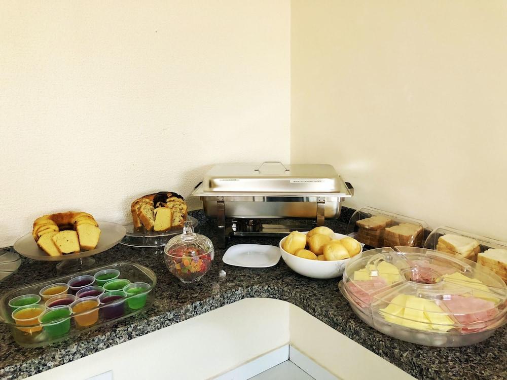 Hotel Premier Campo Grande  Exteriör bild